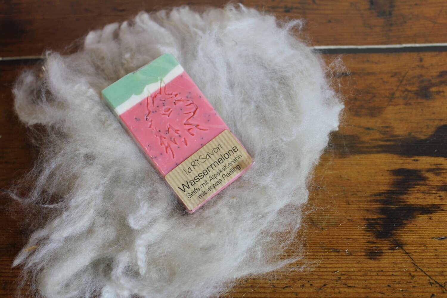Alpakaseife mit Keratin "Wassermelone" - mit Mohnpeeling