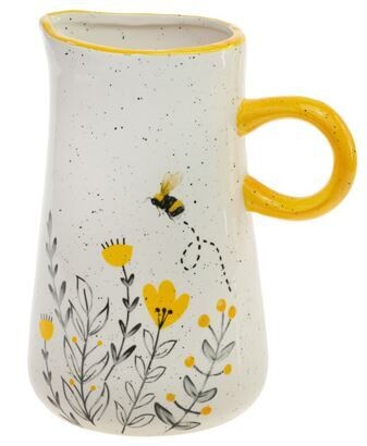 Boston International Bee Pitcher