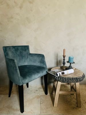 FAUTEUILS & CHAISES