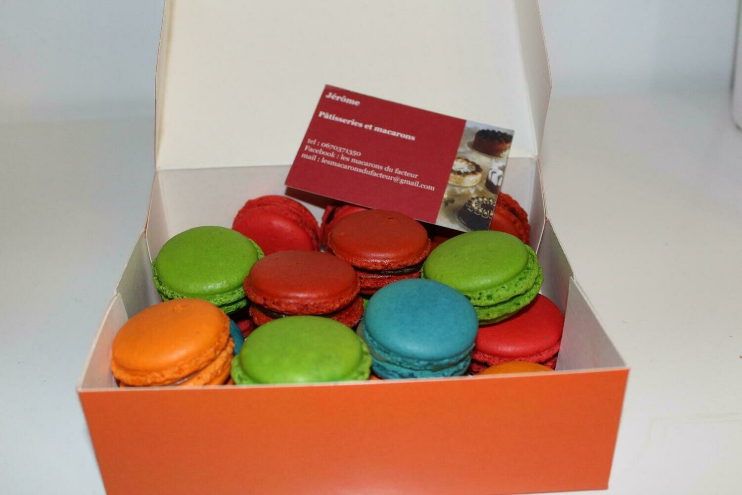 Coffret de 30 macarons