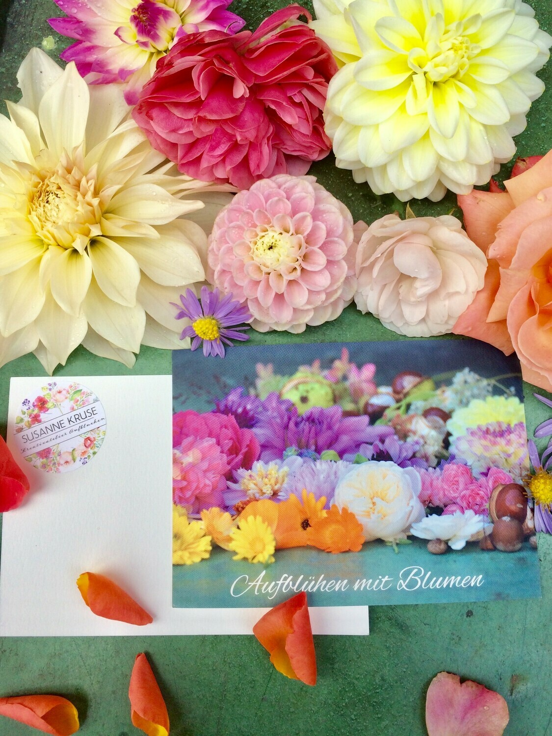 Postkarte Din a6, Naturpapier, Blumen-Flatlay (5 Stück)