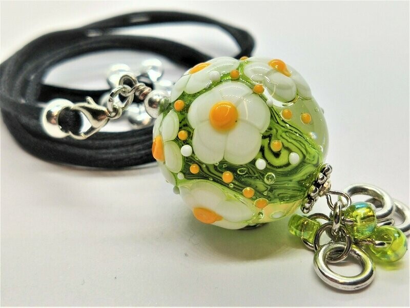 Blumen-Kugel als Blumenstrauß