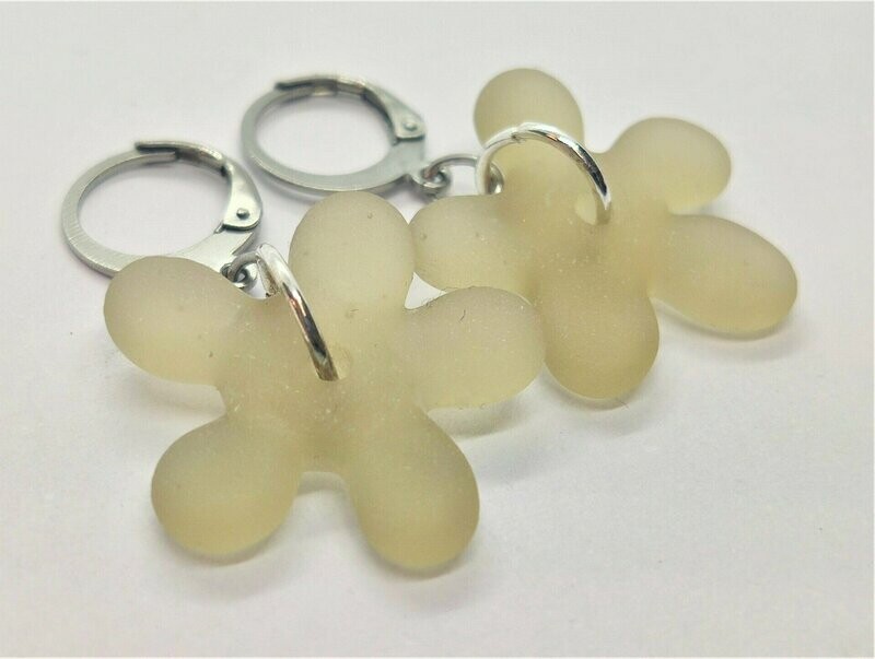 Ohrhänger BLUME, karamel - satiniert - aus Glas und Edelstahl