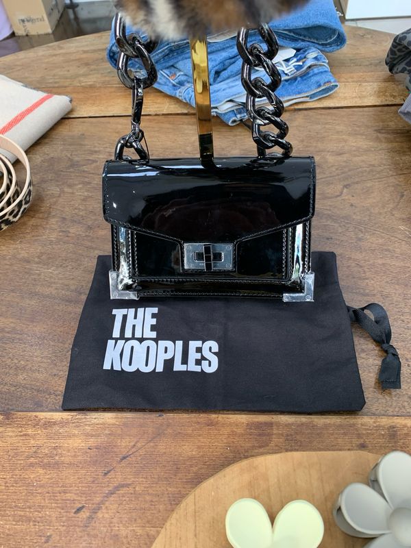 Sac The Kooples Emily vernis noir