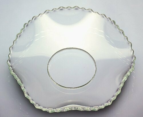 LM01005 52/15 gebogen, gezackt, gewellt, Kerzenmanschetten, Kerzenring, Bobèche, Tropfenfänger mit Welle LM01005 52/15 gebogen, gezackt, gewellt, Kerzenmanschetten, Kerzenring, Bobèche, Tropfenfänger mit Welle