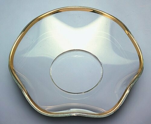 LM01102 52/15 gewellt, glatt, Goldrand, Kerzenmanschetten, Kerzenring, Bobèche, Tropfenfänger mit Welle LM01102 52/15 gewellt, glatt, Goldrand, Kerzenmanschetten, Kerzenring, Bobèche, Tropfenfänger mit Welle