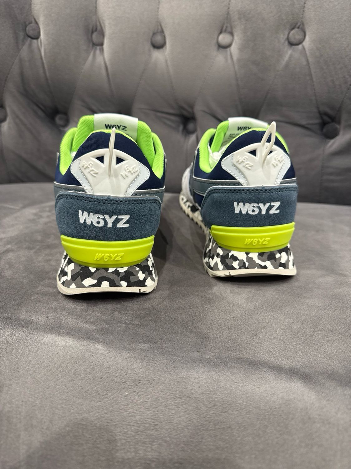 W6YZ Jet white-navy-grey