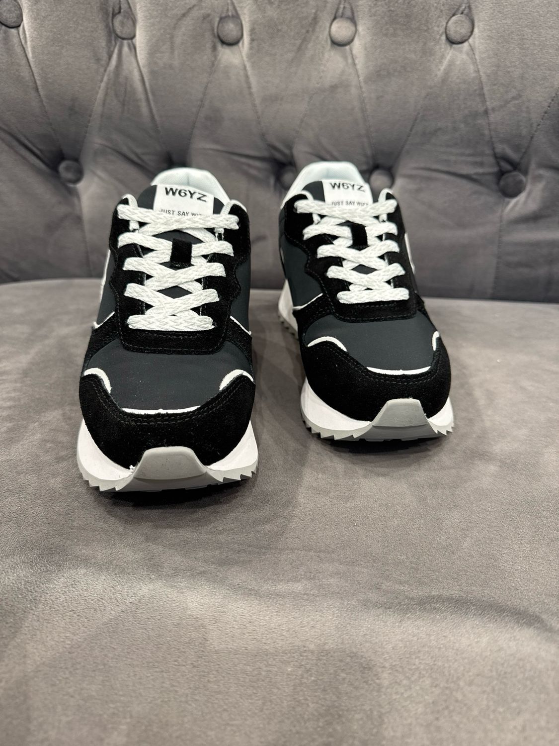 New W6YZ Jet black-white