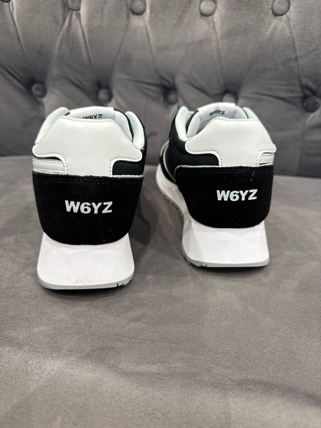 New W6YZ Jet black-white
