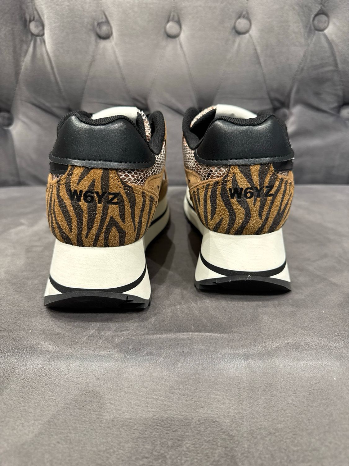 W6YZ Deva brown-black