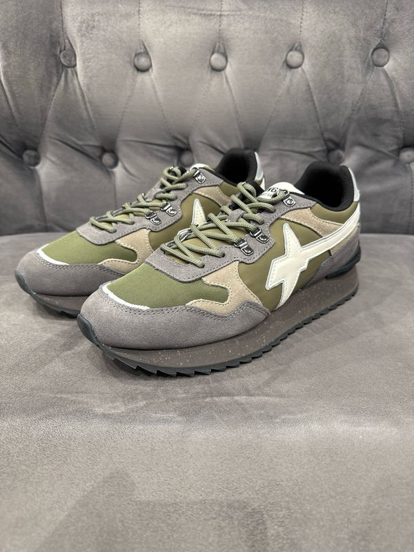 W6YZ Yak antracite-militare