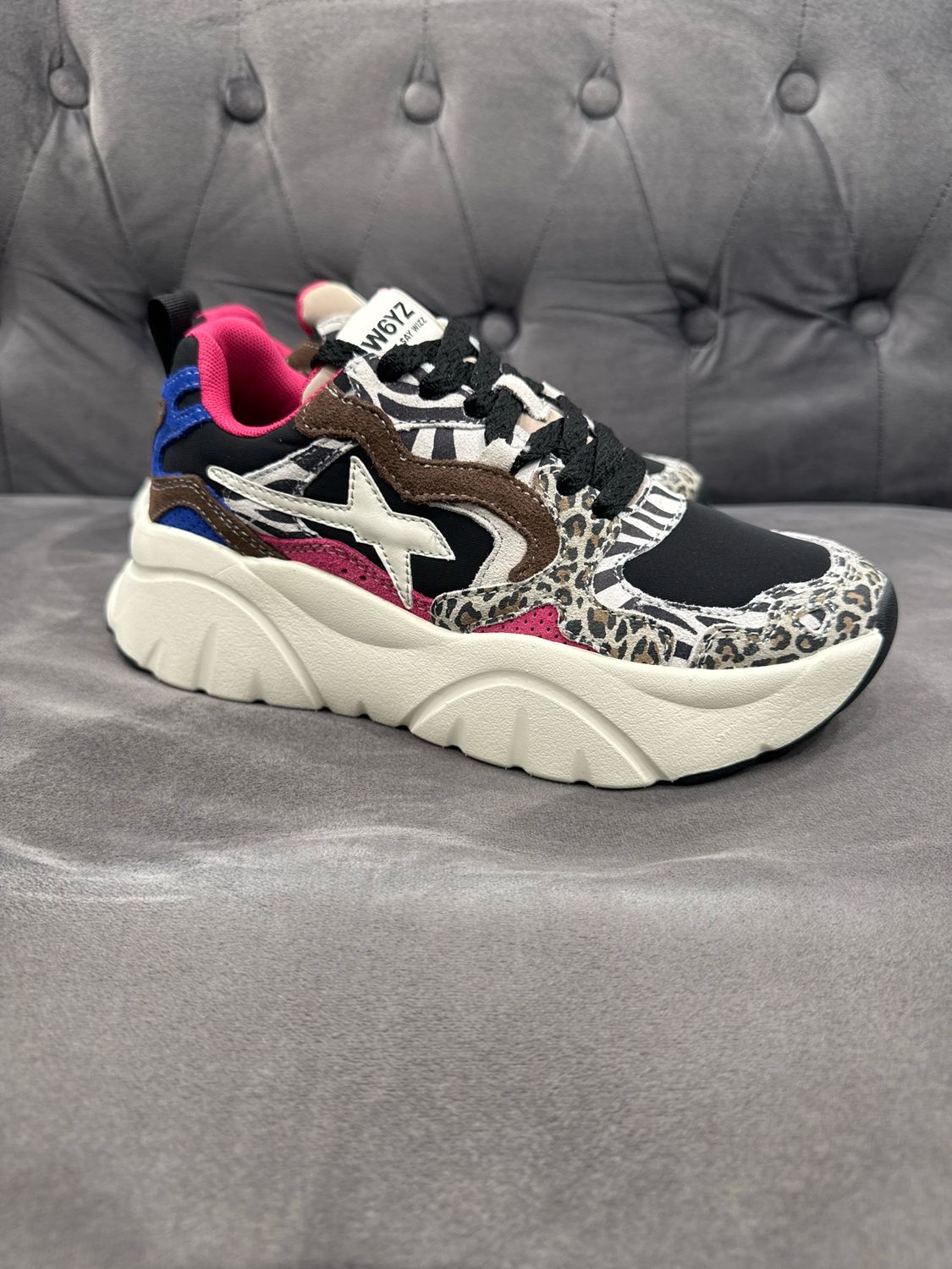 W6YZ Mia brown-black-white