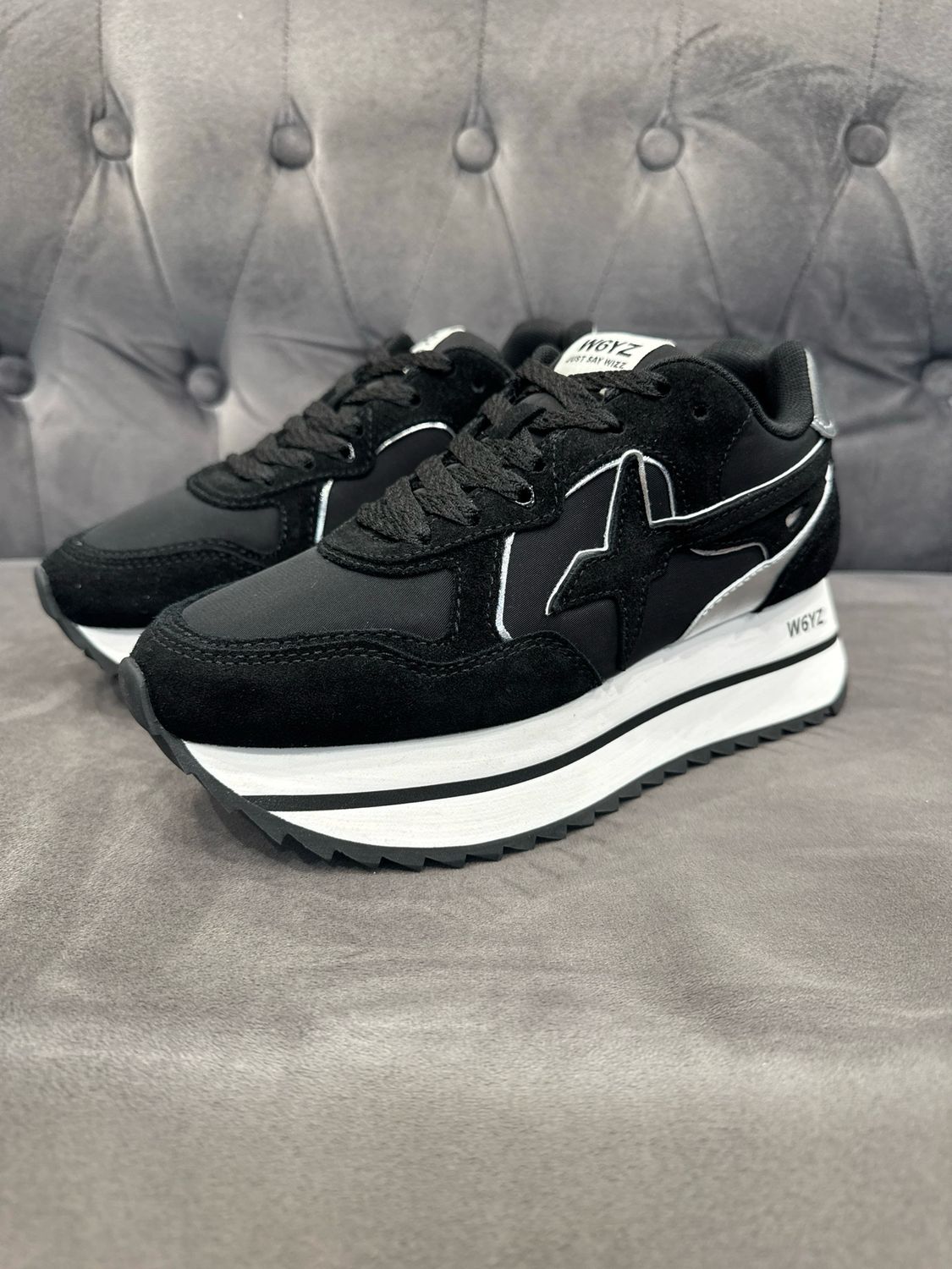 W6YZ Deva black-silver