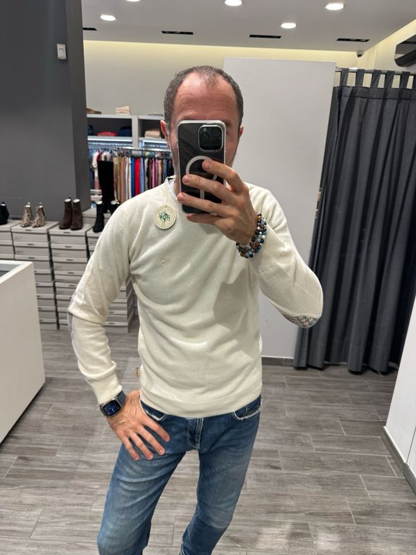 Maglia con toppe BOB