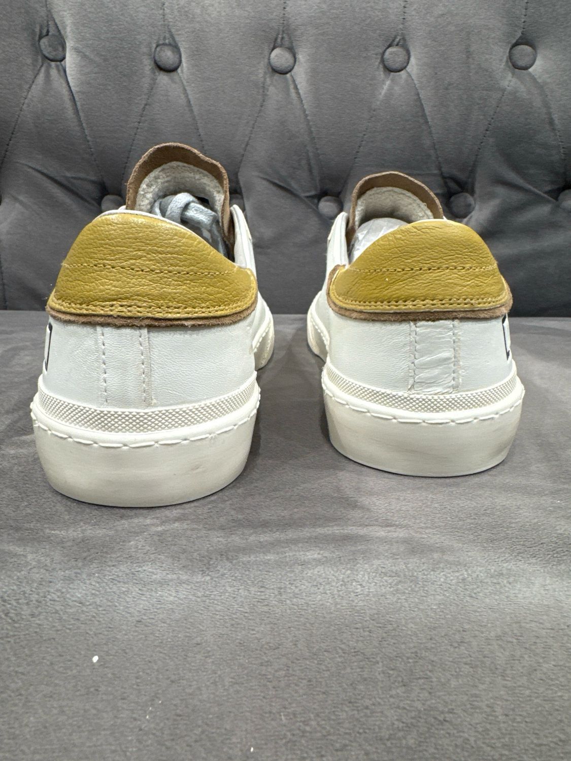 DATE Hill Low scratch-white-mustard