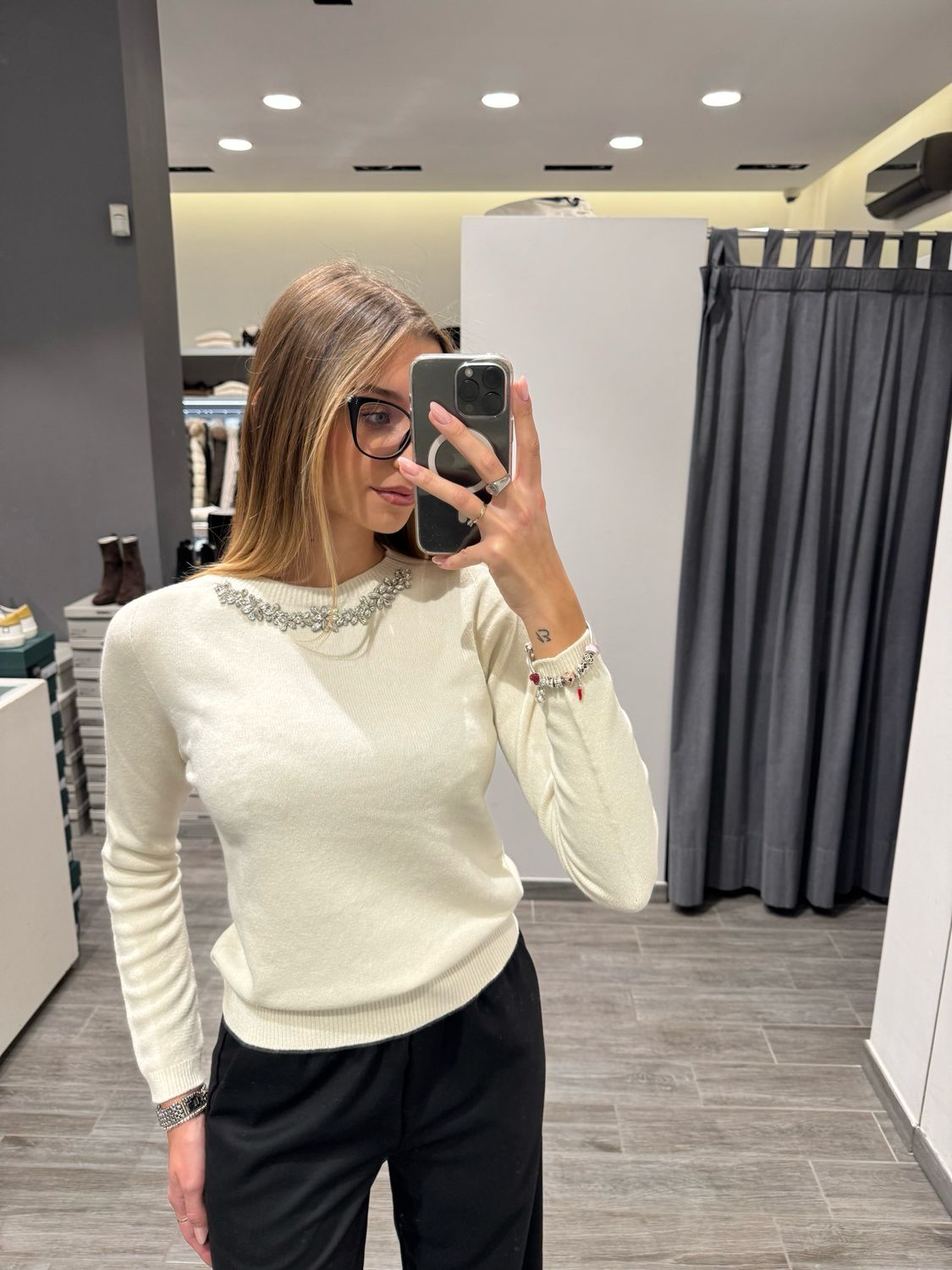 Maglia con dettagli gioiello Kaos