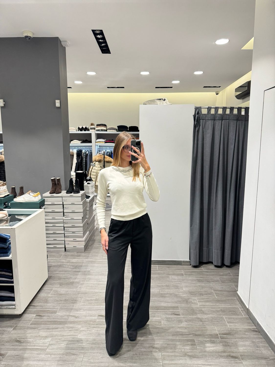 Maglia con dettagli gioiello Kaos