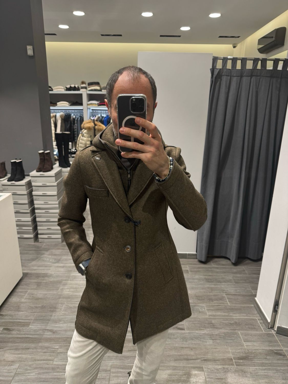 Cappotto  con paravento staccabile BOB