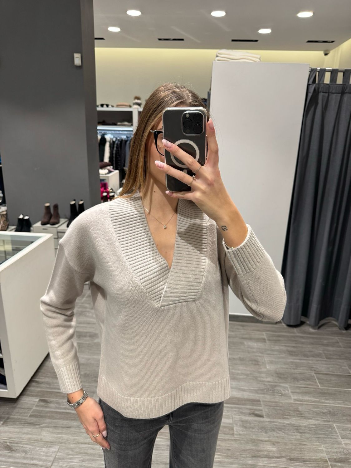 Maglia scollo a V pura lana Kaos