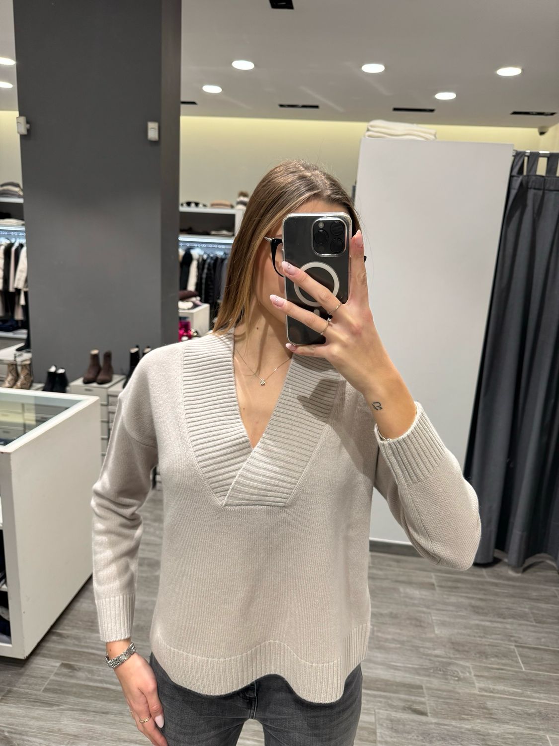 Maglia scollo a V pura lana Kaos