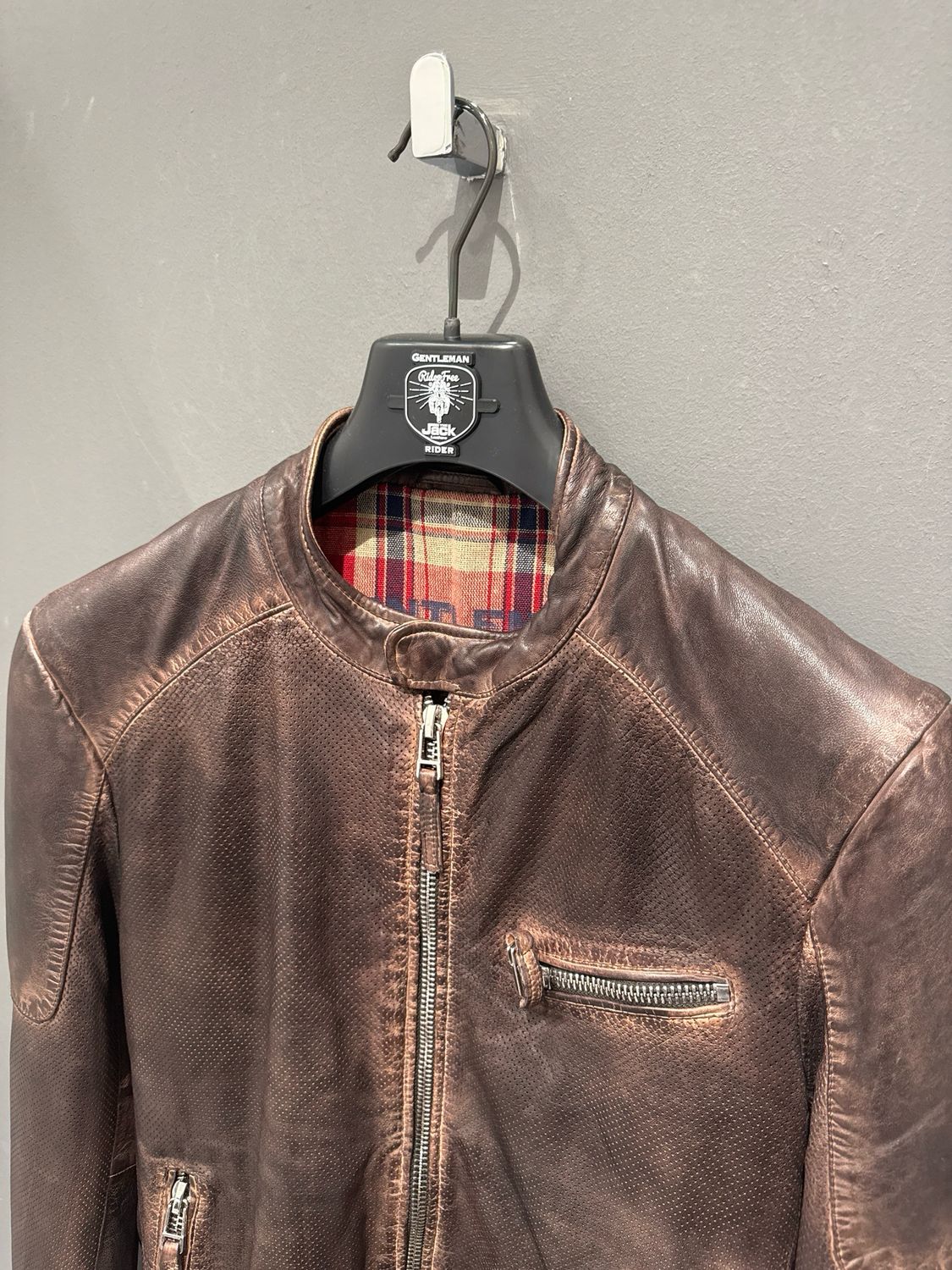 Biker in pelle perfo The Jack