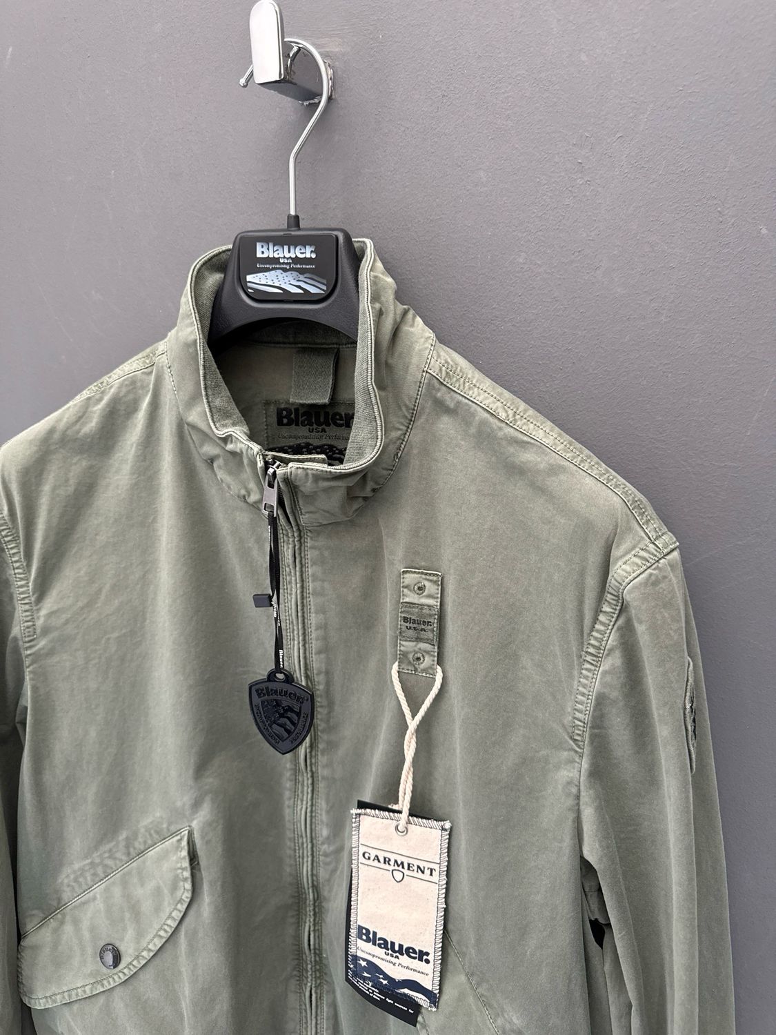 BOMBER BLAUER LEGGERO BADGER