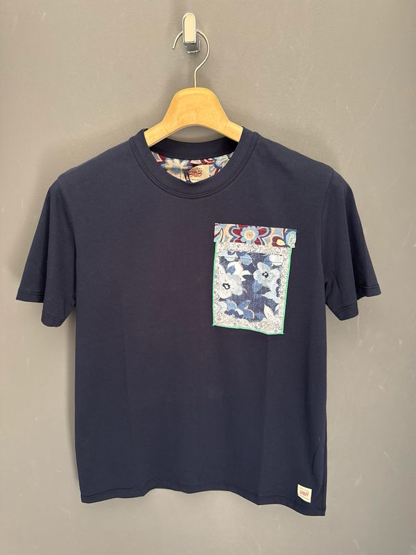 T-shirt BOB con taschino