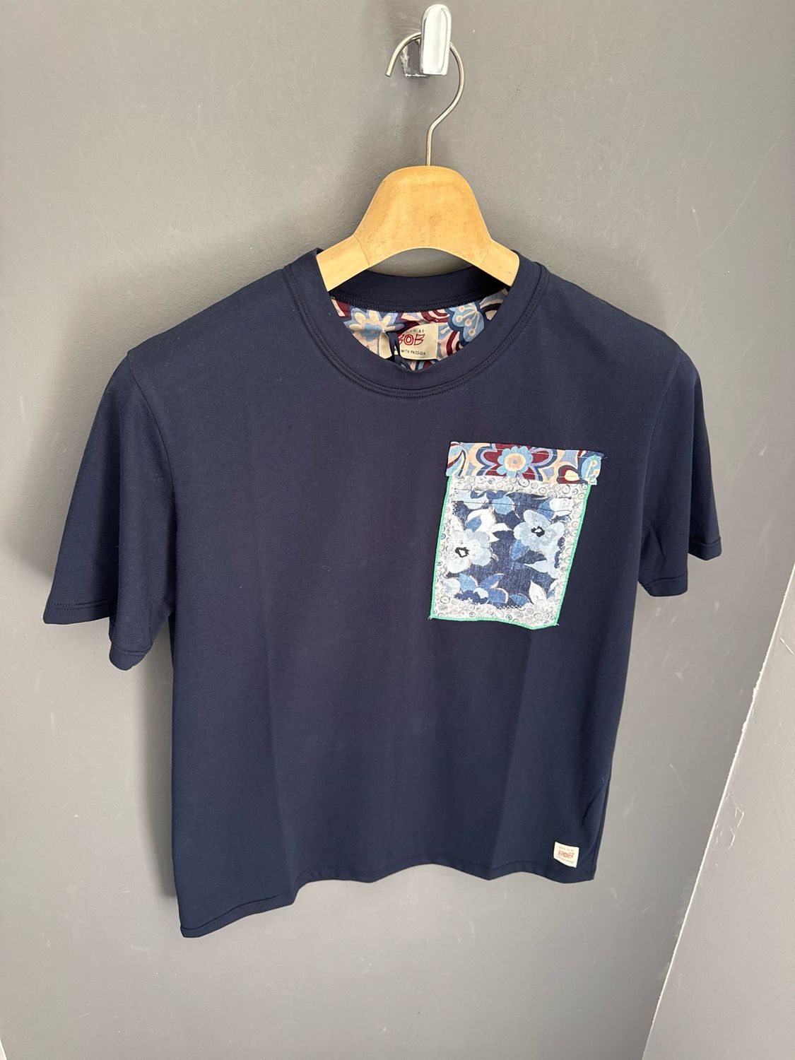 T-shirt BOB con taschino