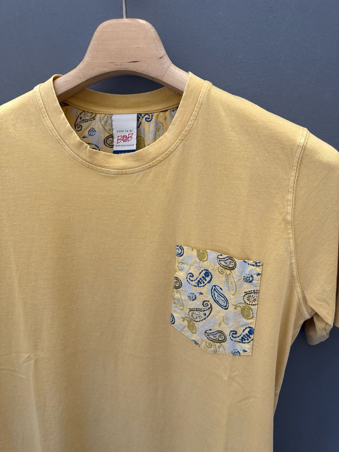 T-shirt con taschino BOB