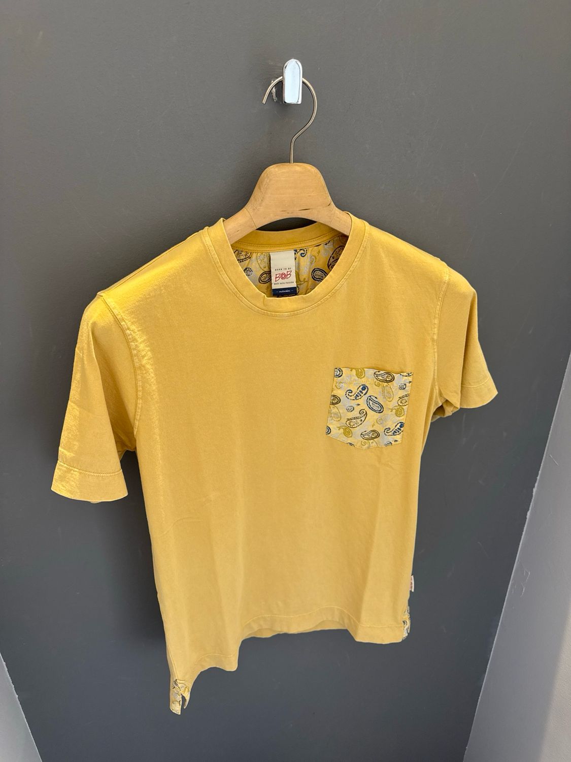 T-shirt con taschino BOB