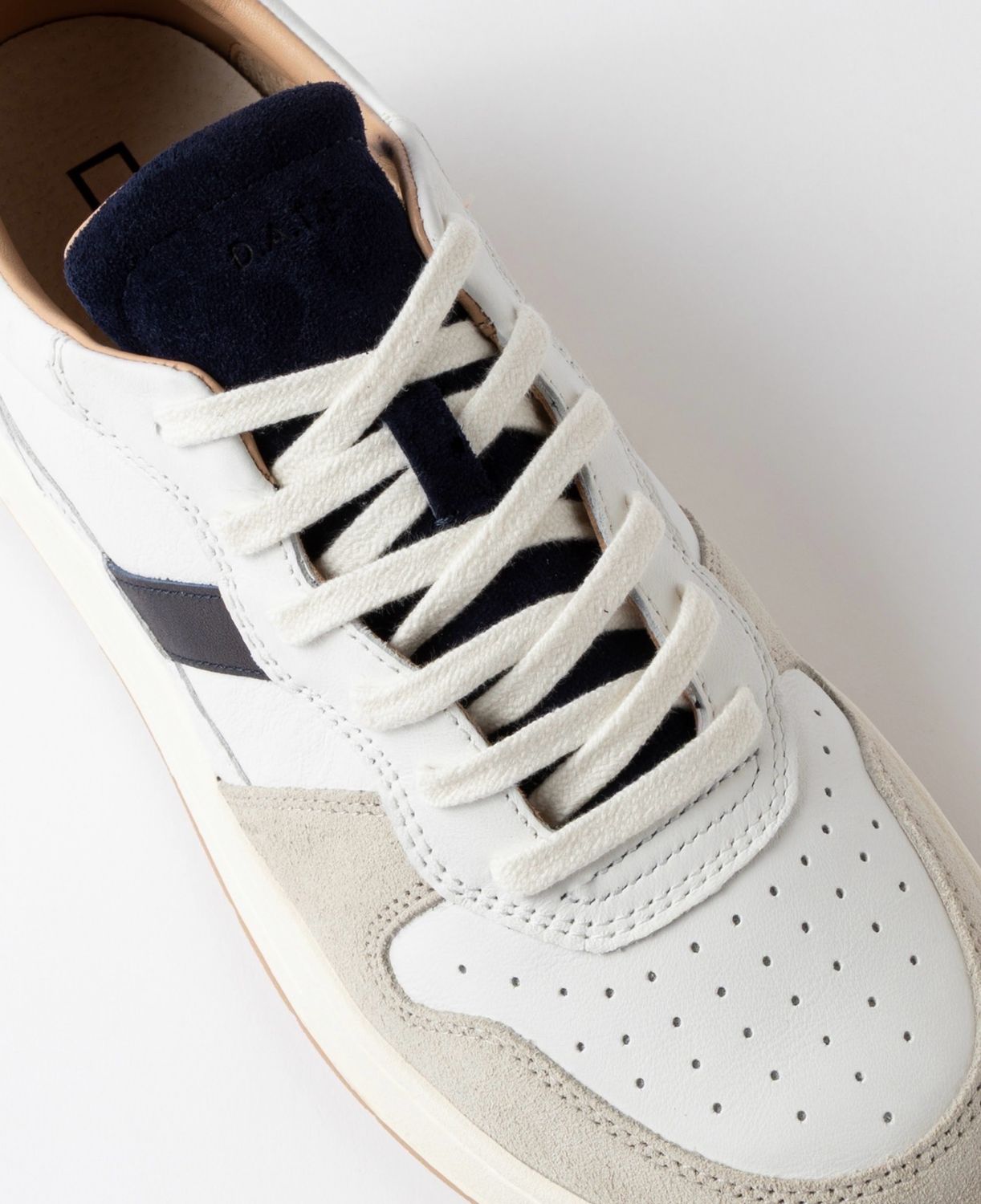 DATE COURT 2.0 VINTAGE WHITE-BROWN