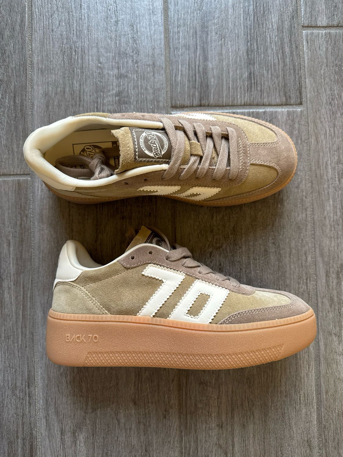 Sneakers BACK 70 XXL Beige