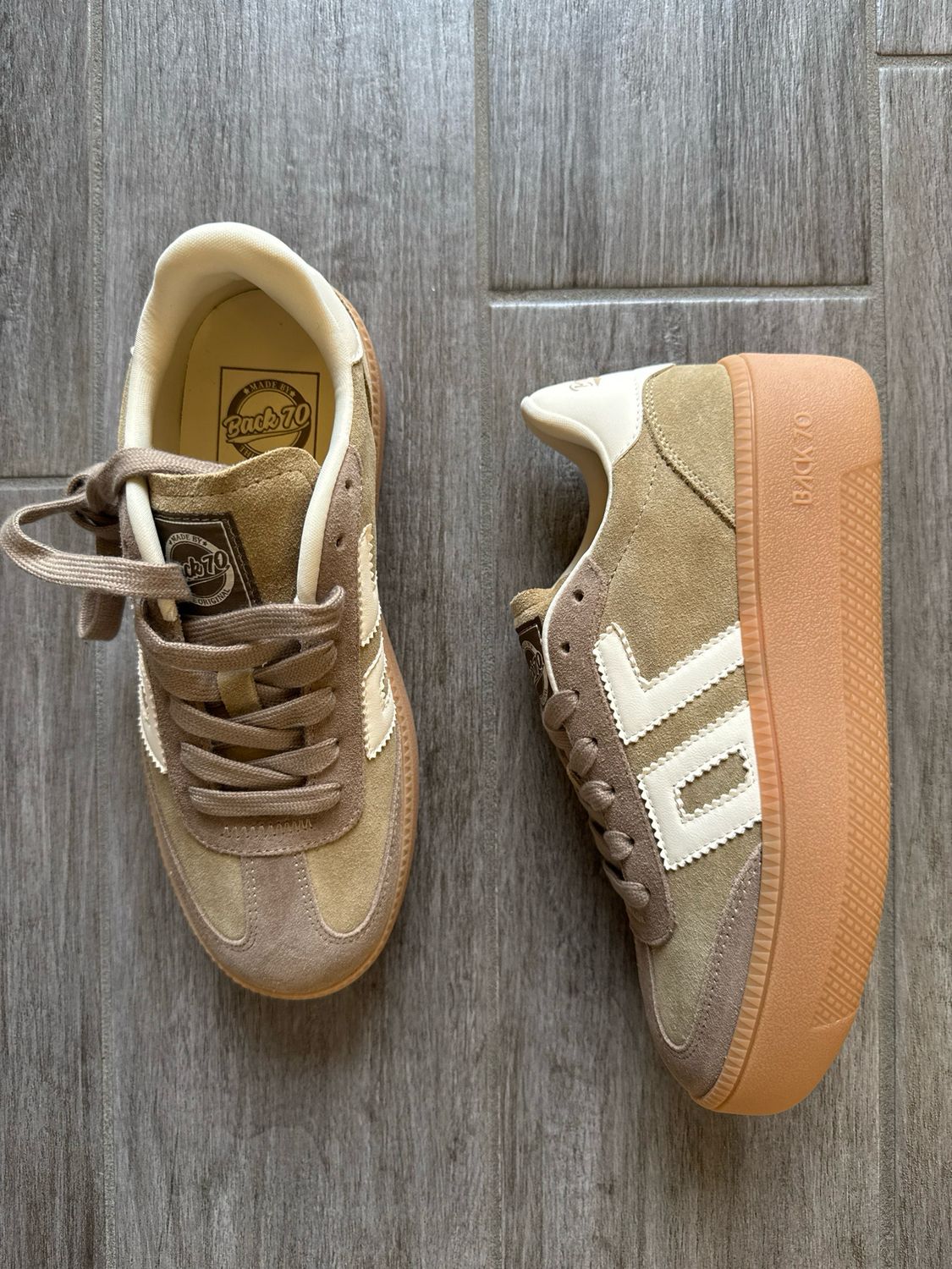 Sneakers BACK 70 XXL Beige