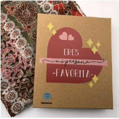 Caja con pañuelo "eres mi persona favorita"