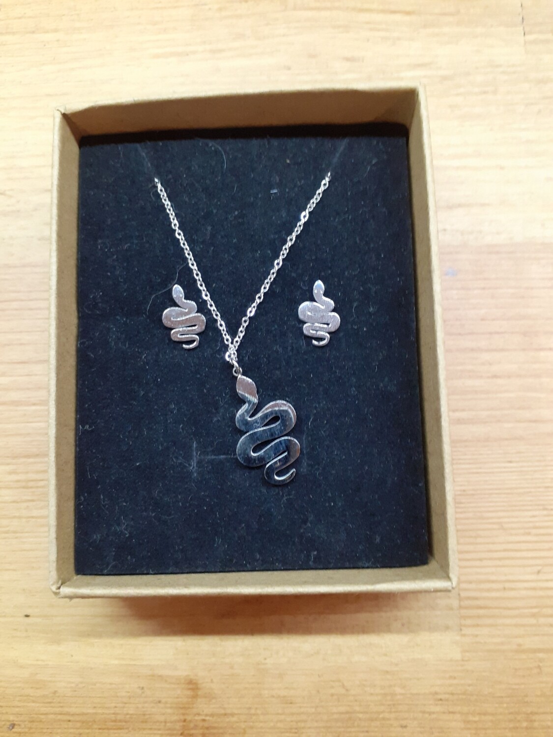 CONJUNTO COLGANTE Y PENDIENTES ACERO SERPIENTE