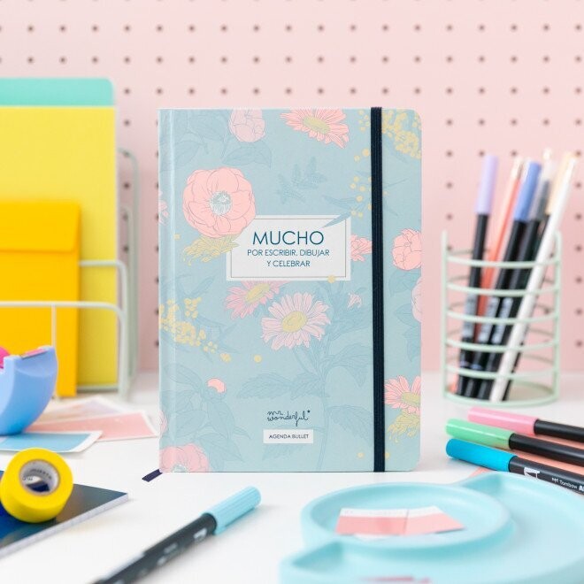 AGENDA BULLET - MUCHO POR ESCRIBIR, DIBUJAR Y CELEBRAR
