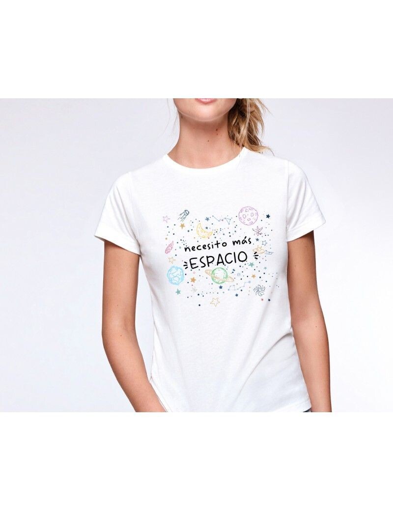 CAMISETA NECESITO MAS ESPACIO