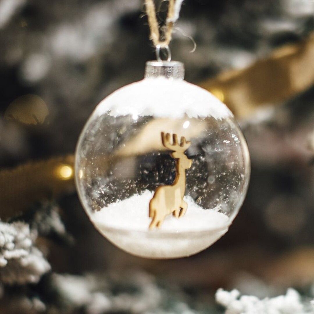 BOLA CRISTAL FIGURA RENO NEVADO