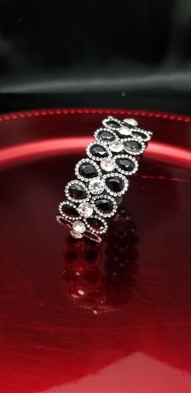 TEAR DROP BRACELET