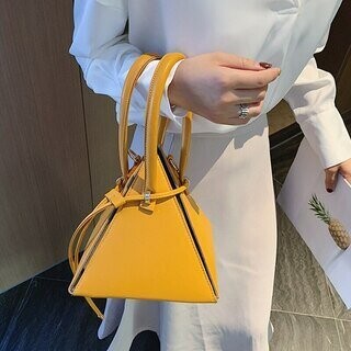 MESSENGER BAGS