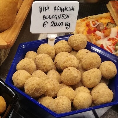 MINI ARANCINI BOLOGNESE