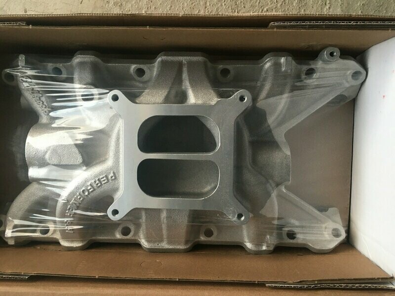 Edelbrock Einlassbrücke #2198 für RV8 - Preis auf Anfrage