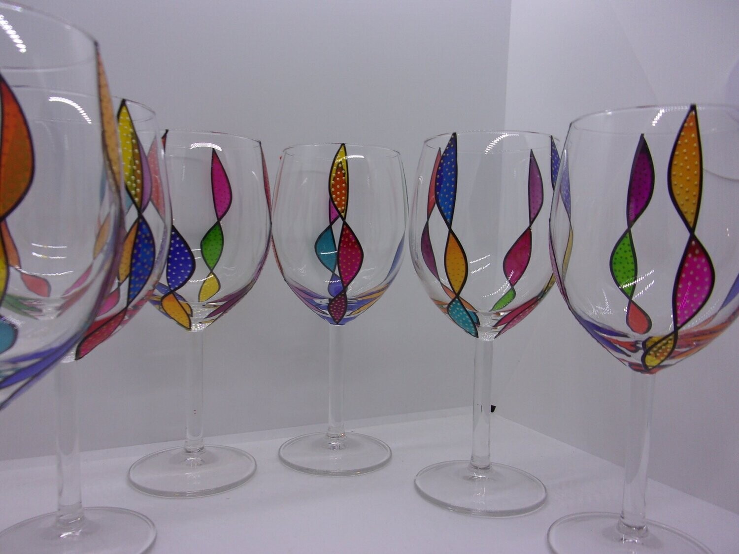 6 verres à vin ...30 cl... 20220804 (136)