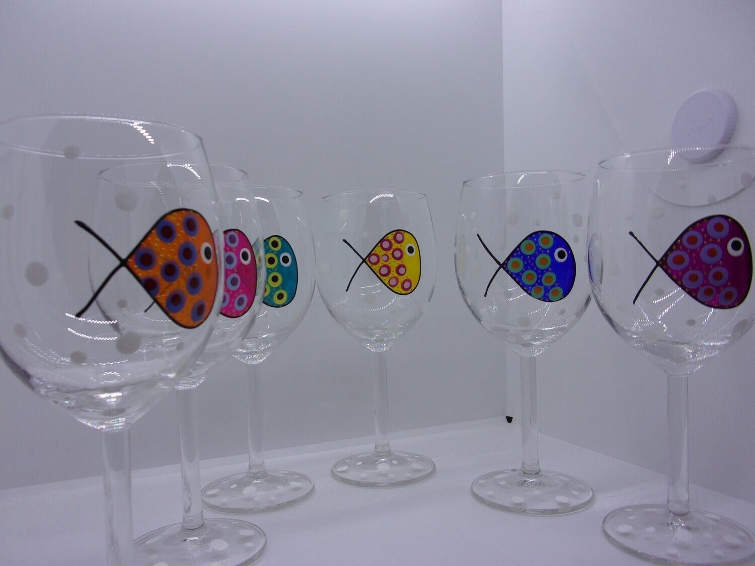 6 verres à vin ...30 cl... 20220813 (11)