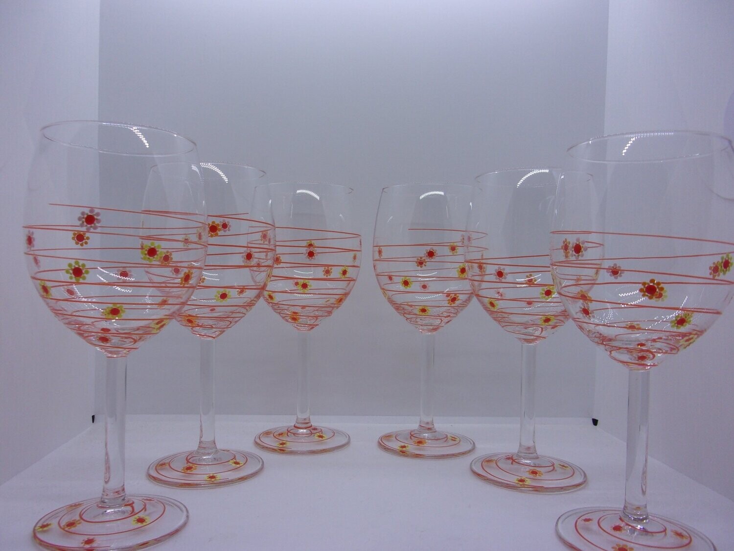 6 verres à vin ...30 cl... 20220906 (150)