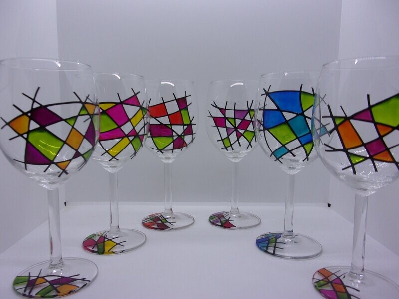 6 verres à vin ...30 cl... 20221024 (36)
