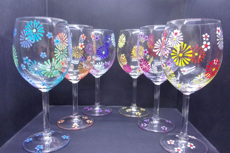 6 verres à vin ...30 cl... 20241101 (115)