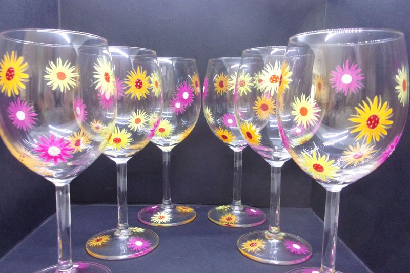 6 verres à vin ...30 cl... 20241101 (344)