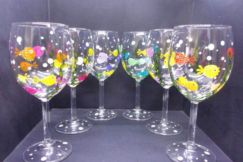 6 verres à vin ...30 cl... 20250309 (247)