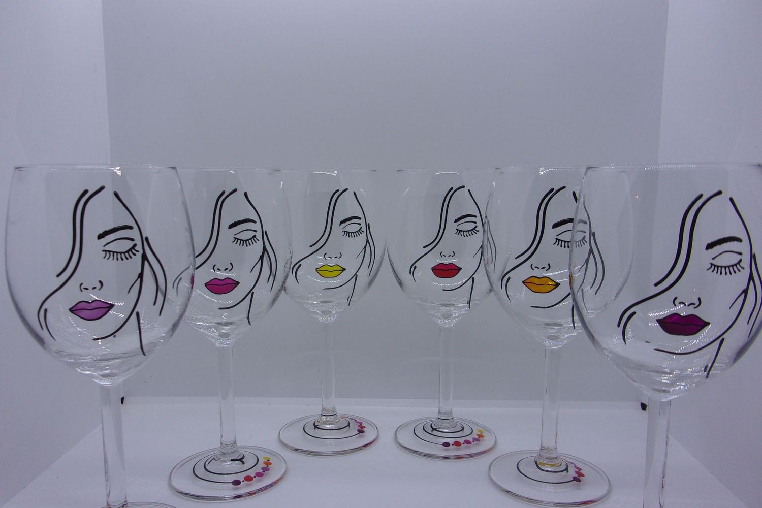 6 verres à vin ...30 cl... 20250309 (84)
